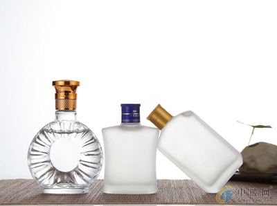 小酒瓶廠 小酒瓶加工廠 小酒瓶廠家 小酒瓶生產(chǎn)廠家